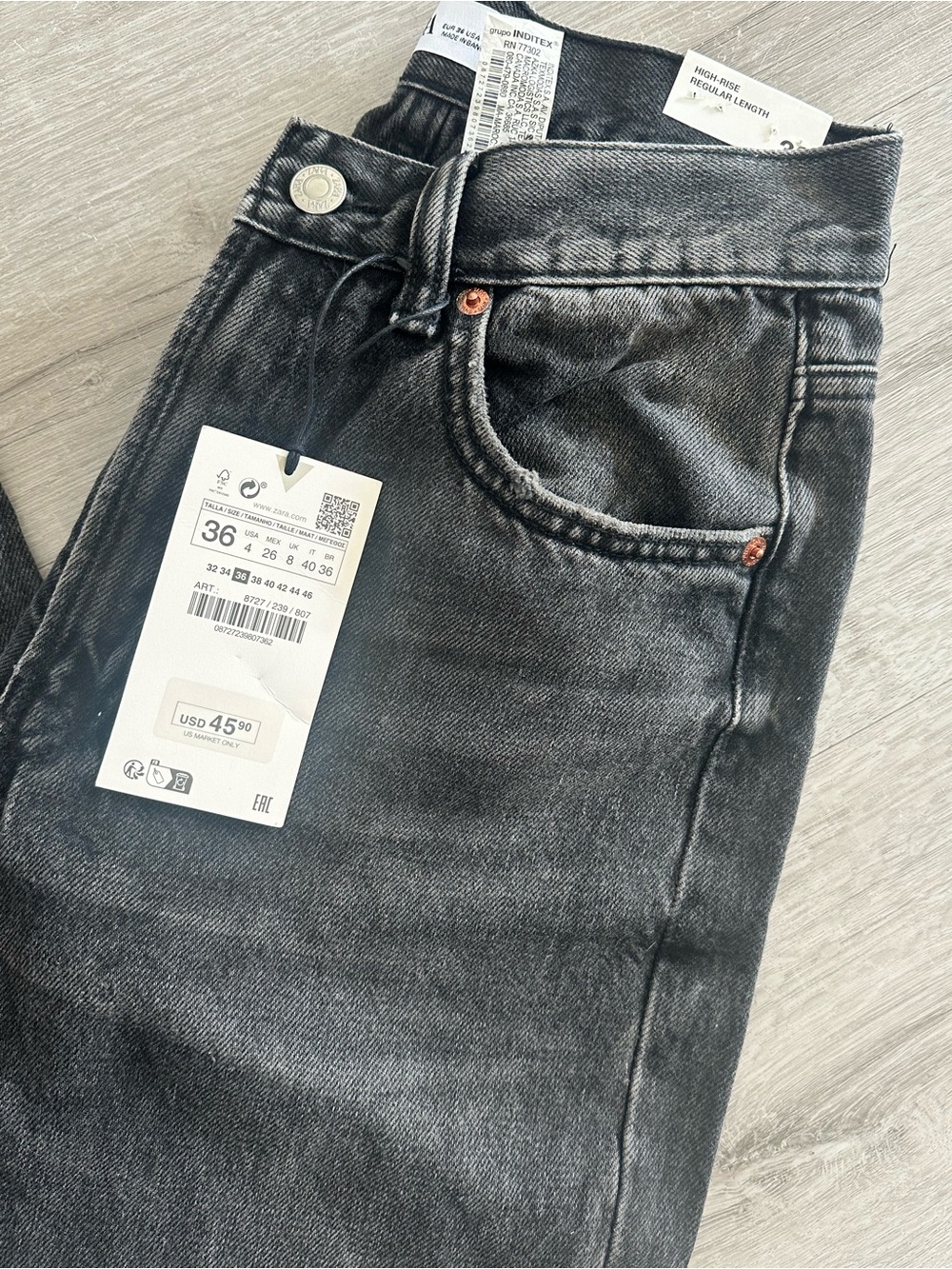 Zara High-Rise Black Wash Jeans